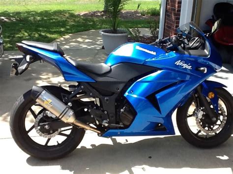 Buy 2008 KAWASAKI NINJA 250R SPORTS BIKE LEO VINCE on 2040-motos