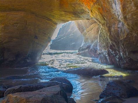 Devils Punch Bowl in Oregon | Smithsonian Photo Contest | Smithsonian ...