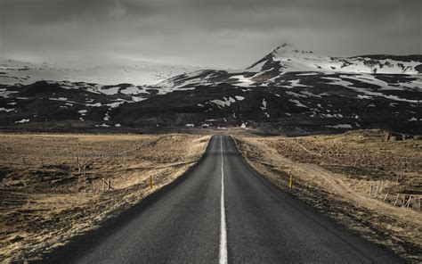 Breathtaking Travel Photography in Iceland by Max Muench-2 – Fubiz Media