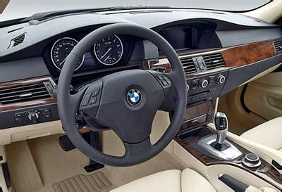 BMW CARS: BMW 520i