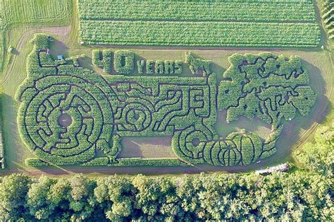 40-Year-Old Maine Farm's Corn Maze Named Best in the Country