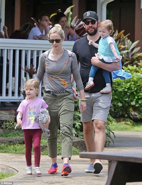 Emily Blunt 2024: Husband, net worth, tattoos, smoking & body ...