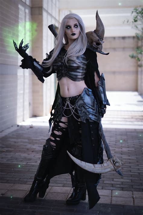 Female Necromancer Diablo Cosplay By Dark Lady Cosplay (self) : r/Diablo