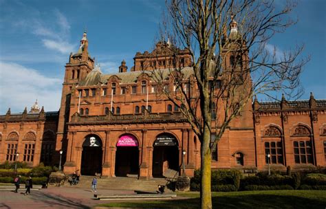 Kelvingrove Art Gallery & Museum - Holme & Away