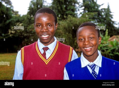 Kenya school secondary hi-res stock photography and images - Alamy