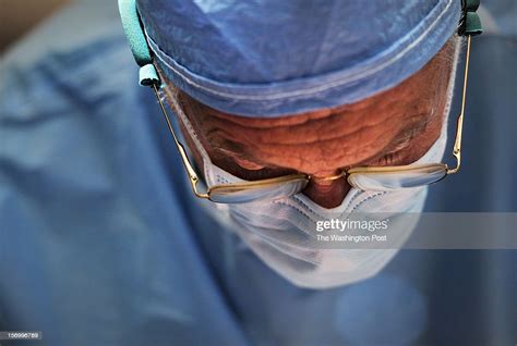 Dr. Paul Sugarbaker performs a new form of cancer surgery called the... News Photo - Getty Images