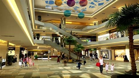 Chuyện ngược đời ở Sài Gòn: Trung tâm chỉ có chợ, muốn tới Shopping Mall phải ra ngoại thành