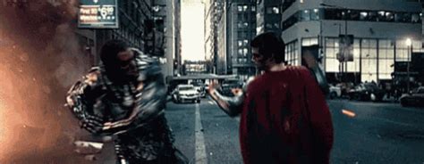 Superman Versus Zod - Superman GIF - Superman Supermanday Zod ...