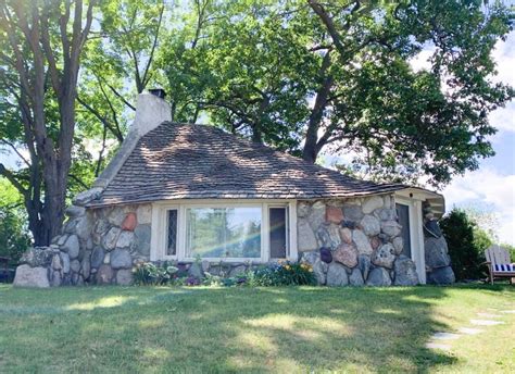 6 Adorable Charlevoix Mushroom Houses You Need to Stay In