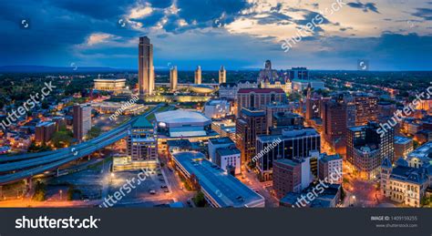 544 Albany New York Skyline Images, Stock Photos, 3D objects, & Vectors ...