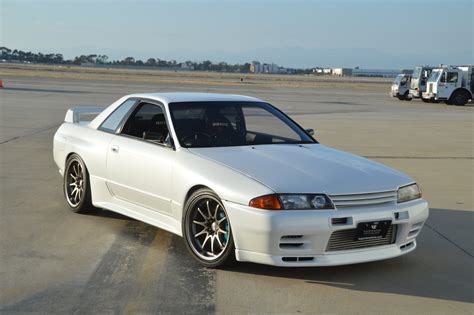 1990 Nissan Skyline | Toprank Importers