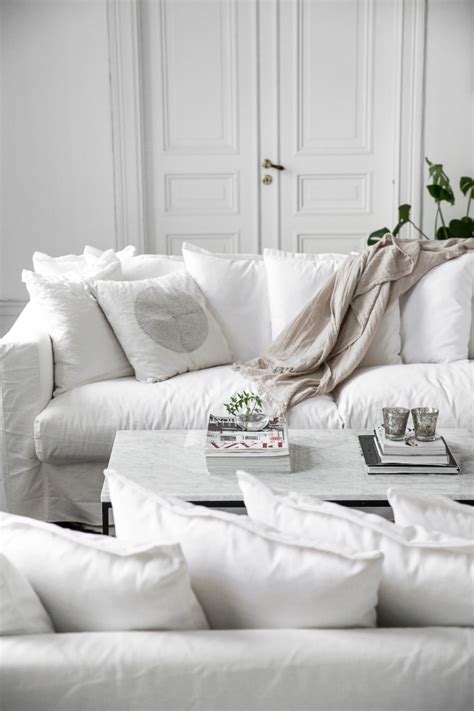 The Simple Yet Breath-Taking Beauty of a Scandinavian White Haven - Decoholic