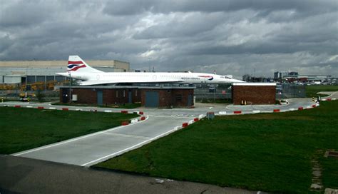 Concorde at Heathrow © Thomas Nugent :: Geograph Britain and Ireland