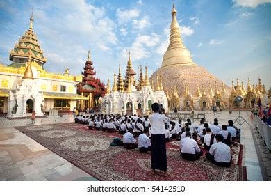 107 Myanmar Buddha Full Moon Festival Images, Stock Photos, 3D objects ...