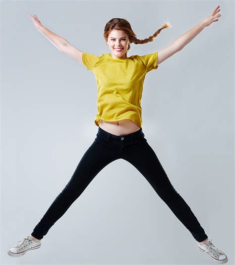 10 Health Benefits Of Jumping Jacks Exercise & How To Do It