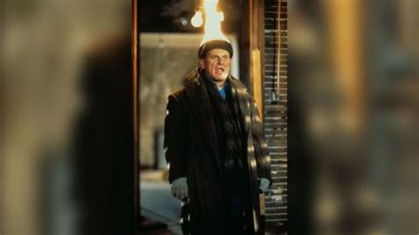 Joe Pesci says playing Harry in the 'Home Alone' films came with some ...