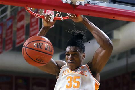 Tennessee Vols Basketball falls behind early in 60-57 loss to Florida State - Clarksville Online ...