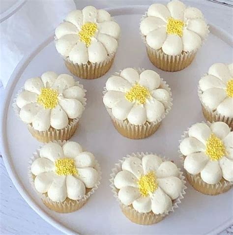 Daisy Cupcakes