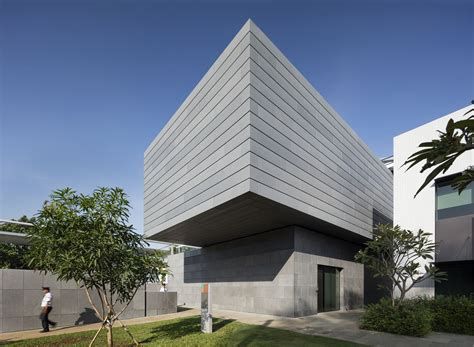 Gallery of New Australian Embassy Jakarta / Denton Corker Marshall - 7 | Facade design ...