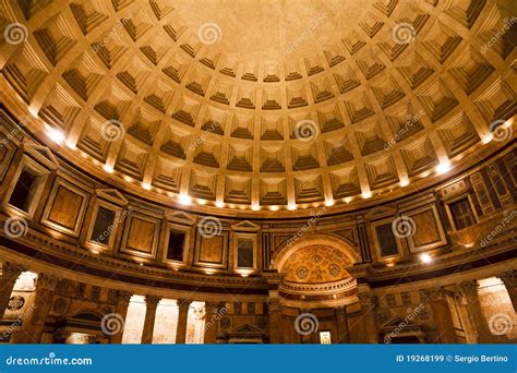 Pantheon dome stock image. Image of roof, architectural - 19268199