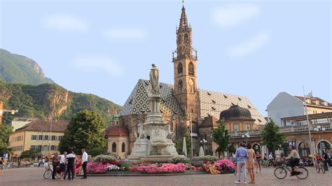 Piazza Walther, center of Bolzano-Bozen, Italy. Everything in Bolzano starts or finishes here ...