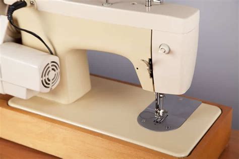 Unveiling the Mystery: What is a Free Arm on a Sewing Machine? - Sewing Tales