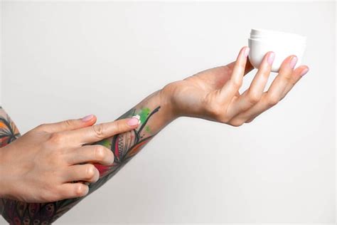 The 10 Best Lotions for Tattoos in 2020 - Beauty Mag