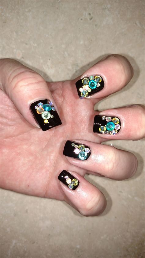 Nail Designer in Richmond, VA manicure, hand painted, nail design ...