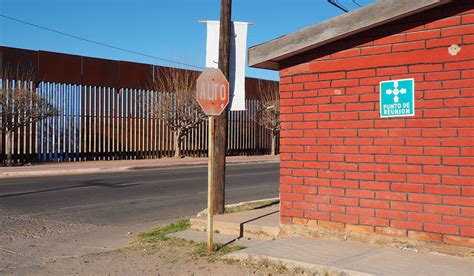 FlungOn the Border Between Douglas, Arizona and Agua Prieta, Mexico | Flung