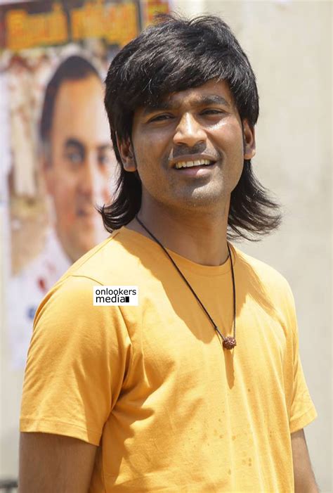 Vada Chennai Review: Dhanush and Vetrimaaran deliver a masterpiece!