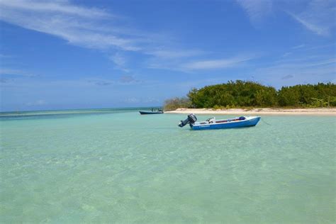 The 10 Best Beaches in Guadeloupe