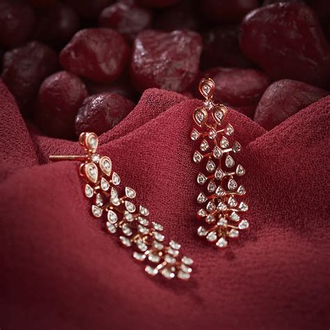 Buy Laira Diamond Drop Earrings Online | CaratLane
