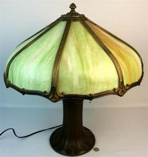 Lot - Antique c. 1920 Art Deco Table Lamp w/ Bent Green Slag Glass 8 Panel Shade WORKS