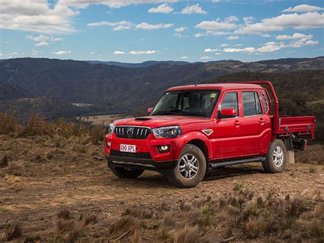 Road Test: Mahindra Pik-Up Dual-Cab 4x4 | Full Test, Price & Specs