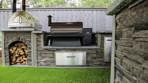 Built In Traeger Grill: How-To Guide & Your 3 Best Options in 2022 ...