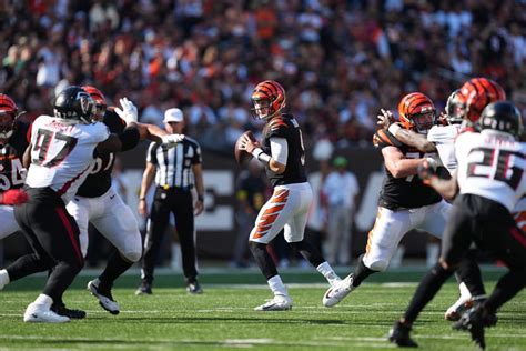 Where ESPN Experts Rank Cincinnati Bengals Quarterback Joe Burrow’s ...