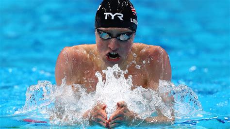 World Swimming Championships: Adam Peaty helps GB to men's 4x100m m...