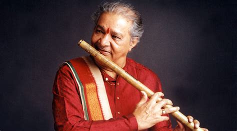 Pandit Hariprasad Chaurasia: the greatest living master of the north Indian bamboo flute | Folk ...