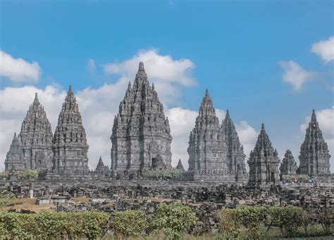 Terkenal Cerita Rakyat Bandung Bondowoso Bangun Candi Prambanan dalam 1 ...