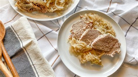 Slow Cooker Pork And Sauerkraut With Apples Recipe