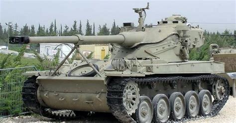 The Awesome AMX 13 - France's Post-WWII Tank Design Features An Oscillating Turret And Is Still ...