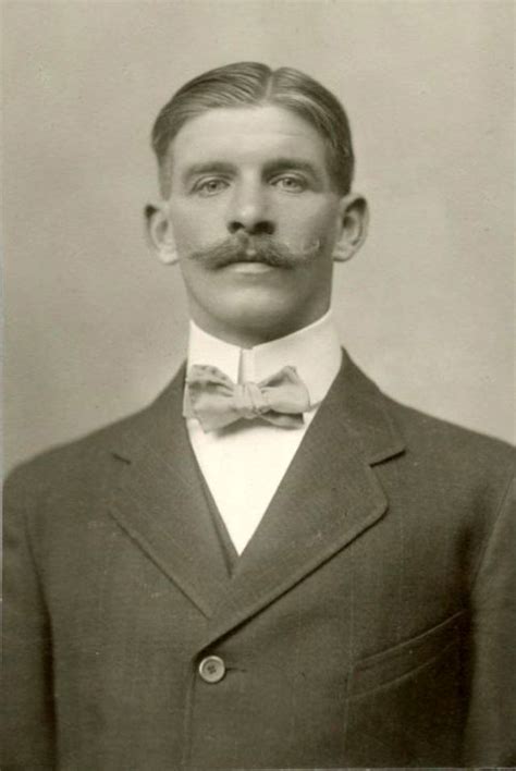 40 Vintage Portraits of Extremely Handsome Victorian Men With Mustache ...