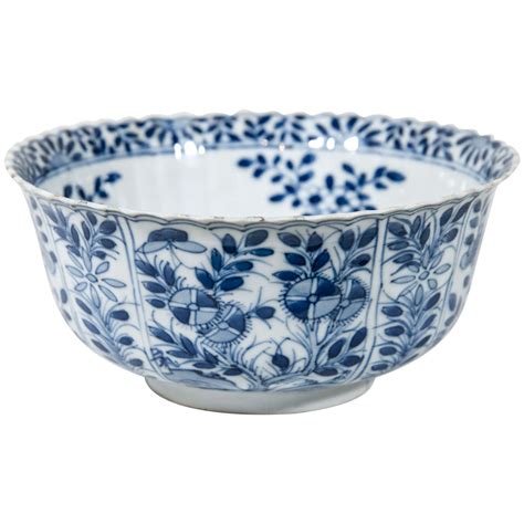 Antique Chinese Blue and White Porcelain Bowl at 1stdibs