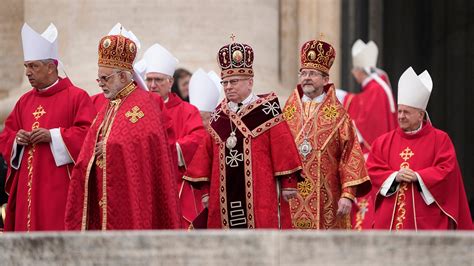 Pope Benedict XVI's funeral: Pope Francis remembers the dead pontiff's ...