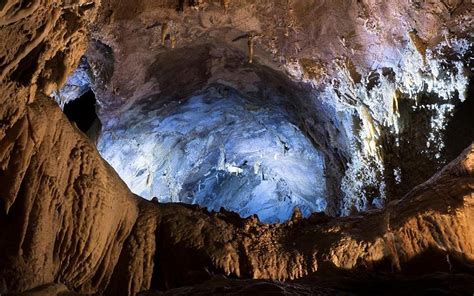 Lake Shasta Caverns National Natural Landmark | Lakehead, CA | Lake shasta caverns, Lake shasta ...