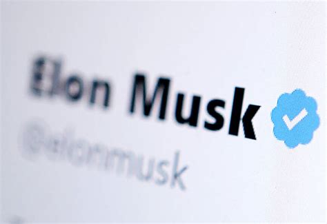 Musk restores Twitter Blue for some media, celebrities - Taipei Times