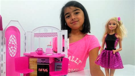 olay yaptı Oryantal barbie giydirme oyuncakları görülen kıyafetler bira fabrikası Şilin