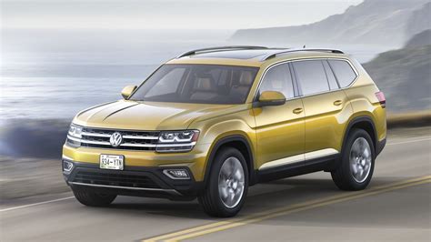 2018 Volkswagen Atlas 7-seat SUV unveiled; plug-in hybrid coming, but when?