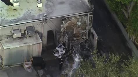 Fire rescue extinguish dumpster fire in Fort Lauderdale - WSVN 7News | Miami News, Weather ...