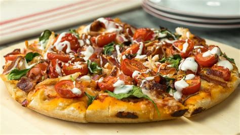 Spicy Chicken Pizza • Tasty - Healthy Treats